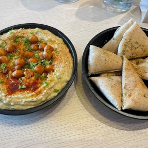 Entrada - hummus