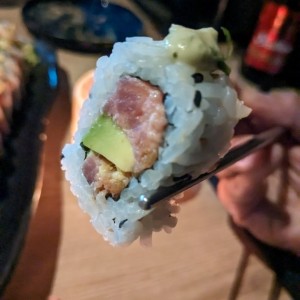 SUSHI BAR - SPICY TUNA & AVOCADO