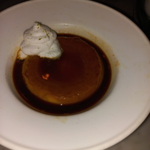 Flan con chantilli