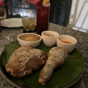 Pollo frito con gravy