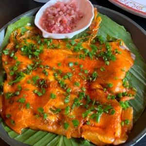 carpaccio de pesca del dia y yuca frita