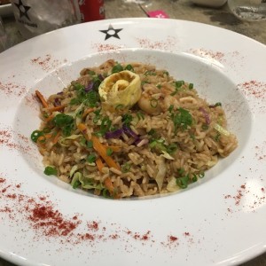 nasi goreng de mariscos $11