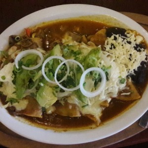 Enchiladas Vegetarianas en salsa ranchera