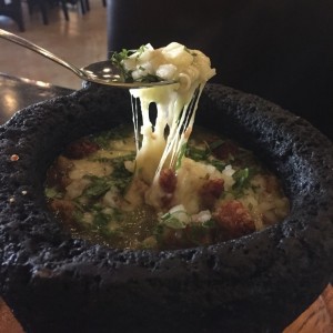 queso fundido con chicharron (RECOMENDADO!!!!)