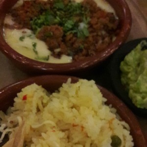 chorizo con queso fundido