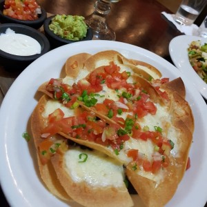 nachos tres quesos