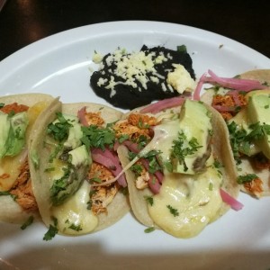 tacos de pollo pibill