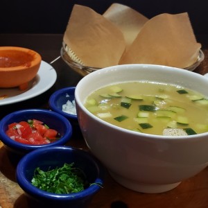 Sopas - Caldo Xochitl