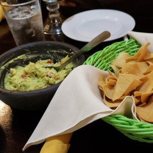 guacamole con tortilla