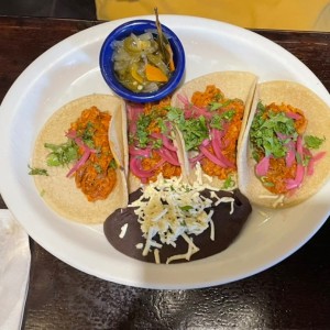 Tacos de cochinita pibil