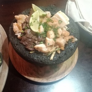 Asado al molcajete