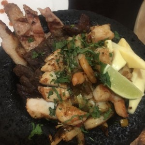 Asado molcajate