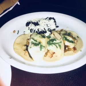 tacos de pollo poblano 