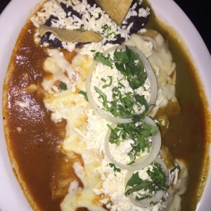 enchilada pollo divorciada