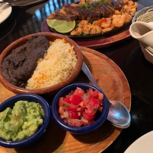 Fajitas Mar y Tierra