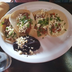 tacos de Tinga