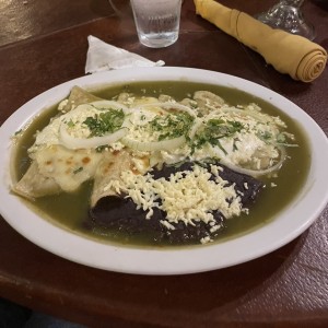 Los Tradicionales - Enchiladas