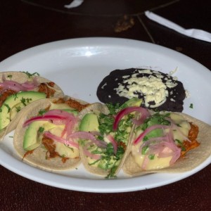 Tacos de cochinta pibil