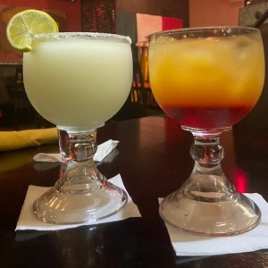 margarita y ponche de frutas