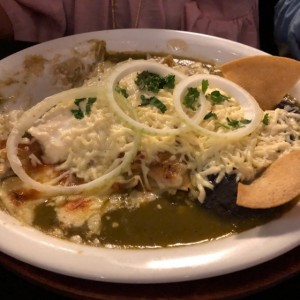 Enchiladas en salda verde