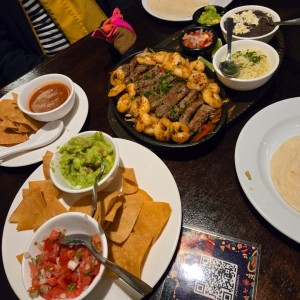 Fajitas Mar y Tierra