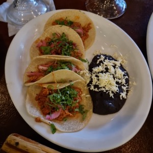 Cochinita o Pollo Pibil