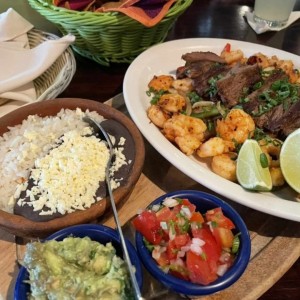 Fajitas Mar y Tierra