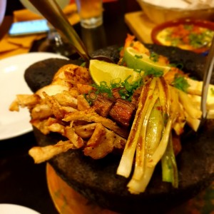 Asado al molcajete