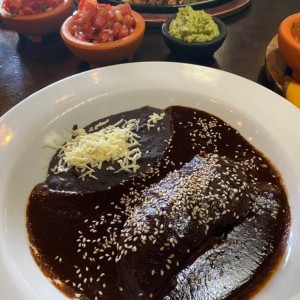 Pechuga de pollo en salsa de mole