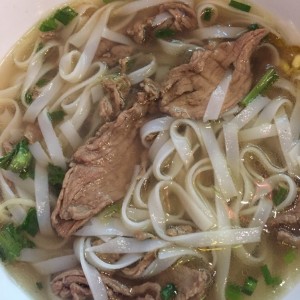 sopa pho de carne