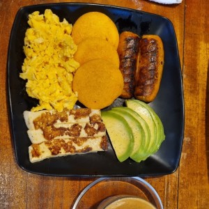 Desayunos - Tipico