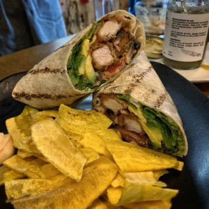 Wrap de Pollo (Spicy honey chicken wrap)