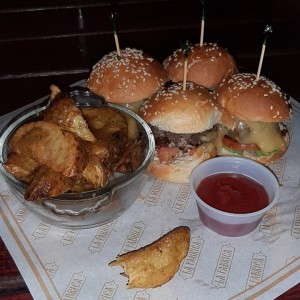 Sliders de la Casa con Papitas