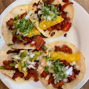 Tacos al pastor