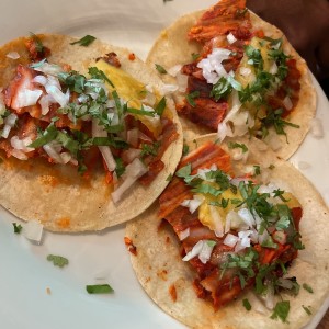 Tacos al pastor