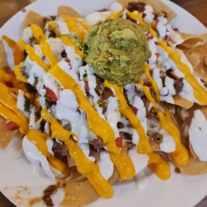 Nachos de carnitas