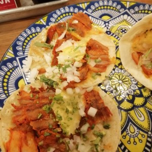 Tacos al pastor 