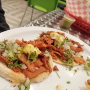 tacos al pastor