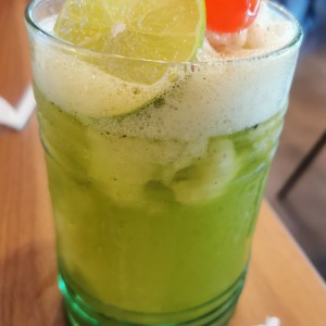 Limonada con hierbabuena 