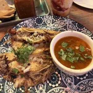 Los Antojables - Birria de Res
