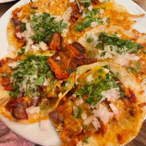 Tacos al pastor