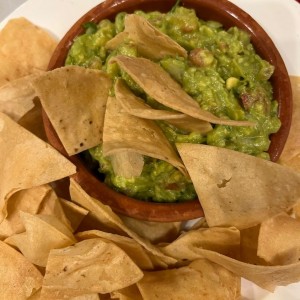 Guacamole con chips