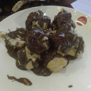 profiterols