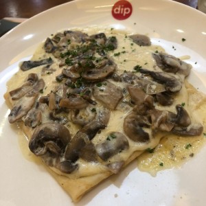 Mushroom and mozzarella Crepes