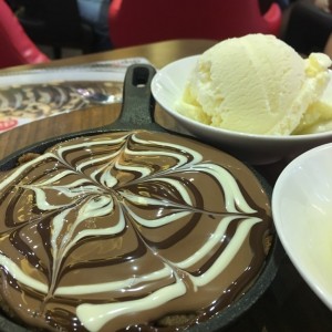 Cookie n? Brownie on a pan 