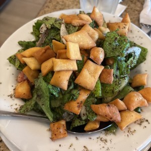 Ensaladas - Ensalada Fatush