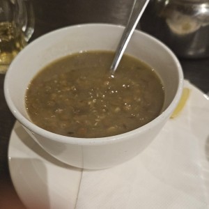 sopa de lenteja