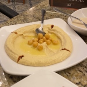 Platos Recomendados - Hummus