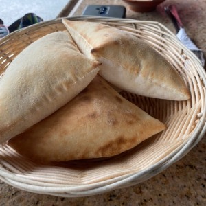 Entradas Libanesas - Pan Pita