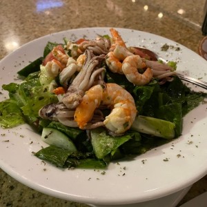 Ensaladas - Ensalada de Mariscos